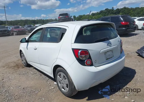 2015 Chevrolet Sonic Ls z USA, uszkodzony, nr VIN 1G1JA6SG7F4184782